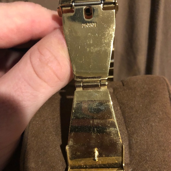 Michael Kors watch - Picture 3 of 4